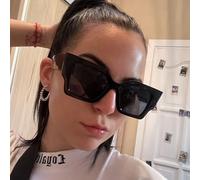 Lunettes carrées tendance avec monture brillante et branches larges et plates pour un usage quotidien, une fête, la plage, les vacances assorties