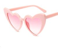 Lunettes de soleil Flamenco Mystique HEART PINK modèle OK272WZ2 pour une protection élégante des yeux