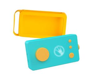 Lunii - Ma Fabrique à Histoires Verte avec Coque Odile Jaune - Conteuse pour Enfants de 3 à 8 Ans - Livre Audio de 24 Histoires interactives Inclus - Pack Coque Boîte à Histoires