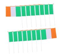 Lurrose 20 pièces Mini Drapeaux Irlandais à Main Petits Drapeaux Légers Polyester et Plastique Décorations de Fête Saint Patrick pour Célébrations et Événements