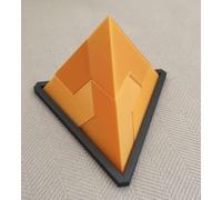 M SHOP ITALIA Puzzle Casse-tête 3D, Triangle Géométrique en Plastique avec Base Noire, Jeu de Compétences et de Vitesse pour Adultes et Garçons, Mesurez votre compétence avec vos amis