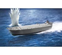M. T. M.Petit Bateau With Crew 1:3 5 Plastique Model Kit Italeri