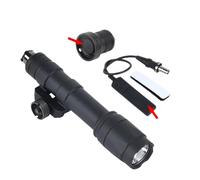 M600 M600C Flashlight tactique 600 Lumens Lumière intense avec interrupteur à pression et bouchon de queue en métal compatible avec les lumières de scout pour la chasse à l'extérieur (M600C Set Rôteur