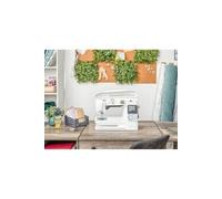 Machine à coudre électronique Viking Opal 690Q - 208 points - Blanc