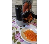 Machine à pâtes avec accessoire COUPE-LÉGUMES avec 13 matrices 260 Watt