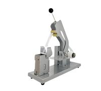 Machine manuelle de cerclage de légumes avec tension réglable et plate-forme de fonctionnement pour un emballage efficace dans les supermarchés et les fermes