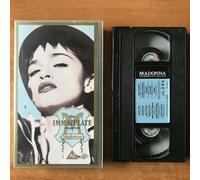 Madonna : The Immaculate Collection [VHS]