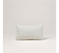 Madura - Housse de Coussin Leonard Décoration pour Maison Salon Chambre Canapé - Idée Cadeau Bouclette à l'aspect laineux Ivoire 28x47 cm