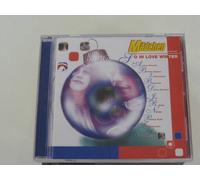 Mädchen Präsentiert: So in Love Winter