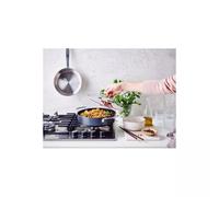 MAESTRO Sauteuse fonte aluminium revêtue avec couvercle inox BEKA D24 cm