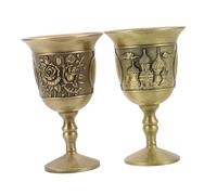 MAGICLULU 2 Pièces Vintage Métal Gobelets à Vin Européens à Pied Haut Résistants et Décoratifs Modèle Gravé Fleurs et Château Pour Whisky et Cérémonies