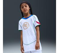 Maillot de foot Dri-FIT Nike Total 90 pour ado Blanc/Italy Blue/Classic Green/Metallic Gold XL