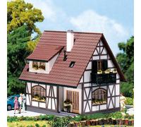 Maison Typique à colombages-HO 1/87-FALLER 130257