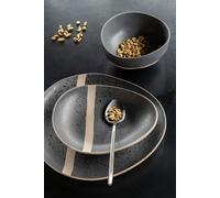 Manahee Design | Assiette Céramique Noire | 27.7 x 27.7 x 3.2 cm