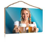 Mancave Signs and Decor Femme tenant deux tasses de bière Cadeau pour patron femme Panneau décoratif de ferme (23 x 35 cm)