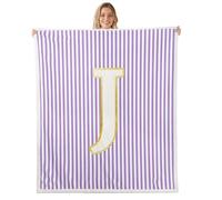 Manfei Couverture en flanelle douce et confortable avec motif lettre J, rayures violettes et blanches pour chambre à coucher, salon, couverture décorative pour lit, canapé, sofa, 101,6 x 127 cm