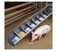 Mangeoire pour bétail avec grilles réglables, construction en acier durable pour une alimentation efficace des animaux dans les écuries et les enclos