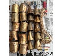 Mango Gifts Lot de 20 Cloches Rustiques Vintage en Fer de Vache pour Carillon Éolien et Travaux Manuels - 5,7 cm de Haut, Laiton Antique, Artisanales, Décorations de Noël
