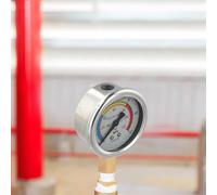 Manomètre à piston à trois cylindres pour usage agricole et industriel, cadran de 47 mm, portée maximale 10 MPa, construction métallique, filetage M13, modèles 22/(30/60)