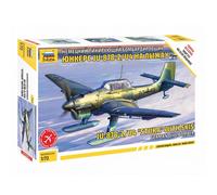 Maquette Avion : Bombardier En Piqué Allemand Junkers Ju-87 B2 Sur Skis-Zvezda