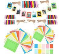 Mardatt Lot de 105 cadres photo en papier coloré comprenant des cadres photo à suspendre de 7,6 cm, 10,2 cm, 12,7 cm, 15,2 cm, 17,8 cm avec mini clips en bois et cordes pour décoration de maison,