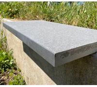 Margelle piscine en pierre de calcaire : Grise