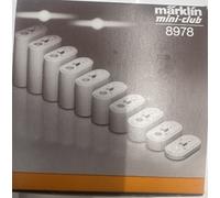 Jeu de 10 Piliers pour rampe d'accès - Z 1/220 - MARKLIN 8978