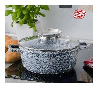 Marmite de cuisine en céramique gris marbré avec couvercle en verre Difficile de se passer d'ustensiles de cuisine adaptés. Les casseroles sont les ustensiles les plus utilisés pour la préparation des