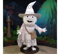 Mascotte Redbrokoly De Chapeau De Sorcière Blanche Habillée D'un Short Cargo Et De Clips D'écharpe Multicolore
