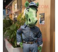 Mascotte Redbrokoly De Personnage De Jument Verte Habillée D'une Chemise En Jean Et De Boucles D'oreilles Multicolore