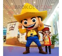 Mascotte Redbrokoly De Personnage De Pirate Jaune Habillé D'un Jean Mom Et D'un Bonnet Multicolore