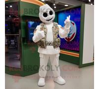 Mascotte Redbrokoly De Personnage De Soldat Blanc Américain Habillé D'une Combinaison Et D'un Bracelet Montres Multicolore