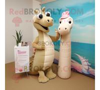 Mascotte Redbrokoly De Personnage D'hippocampe Beige Habillé D'une Robe Fourreau Et De Pochettes Multicolore