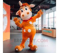 Mascotte Redbrokoly De Personnage Vache Orange Habillé D'une Combishort Et De Repose-Pieds Multicolore