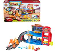 Mattel Disney et Pixar Cars Toy Set de jeu avec Flash McQueen, Guido, 2 accessoires de projectiles de feu et 2 projectiles d'eau, centre de commande de course et de sauvetage