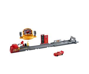 Mattel Disney et Pixar Cars Piste de Saut et de Cascades Piston Cup | Ensemble de jeu avec Flash McQueen, plus de 50 cm de long, 2 modes de jeu, JDJ02