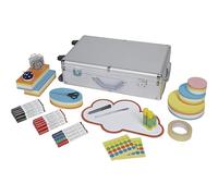 MAUL Chariot à Roulettes MAULpro Advanced 63 x 38, 5 x 19, 5 cm, Mallette d'Animation en Aluminium Robuste, Chariot avec 2, 923 Pièces, Incl, Cartes d'Animation, Ciseaux, Marqueurs, Épingles, Argenté