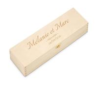 Maverton Boîte Caisse à Vin Personnalisée pour mariés, 10 cm x 10 cm x | 35 Cm, Pour 1 bouteille à vin, Bois de Pin, Coffret à vin pour couples, Pour anniversaire, Cadeau Noel, Toujours