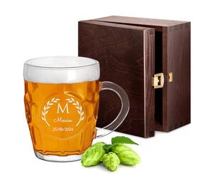 Maverton Verre à Bière Gravé pour hommes - 500ml Chope à Bière avec Poignée - pour Amateur de Bière - avec personnalisation pour lui - pour papa/papy - anniversaire - laurier -