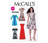 McCall's Patterns 7349 Miss Petite Robes, Tailles 42-50, Motif, Multicolore, E5 (42-44-46-50)