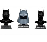 McFarlane Toys DC Direct Lot de 3 répliques Batman Cowl à l'échelle 1:3 : Court of Owls, Batman et Robin & Blindé Dark Knight Returns