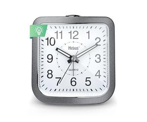 Mebus Réveil à Quartz, Silencieux sans tic-tac, Aiguilles Lumineuses, Alarme avec répétition de l'alarme, Snooze, éclairage du Cadran sur Simple Pression d'un Bouton, Couleur : Gris argenté, modèle :