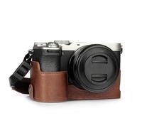 MegaGear Étui d'Appareil Photo en Cuir Véritable pour Sony Alpha a7C II - Élégant et Protecteur (Brun)