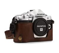 MegaGear MG1351 Etui avec Bandoulière/Accès Batterie en Cuir pour Appareil Photo Olympus Om-D E-M10 Mark III Marron foncé