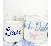 MEIEG Panier À Linge Personnalisé en Corde De Coton avec Nom, Panier De Rangement Décoratif Tissé for Vêtements, Salon, Chambre À Coucher, Jouets, Chambre De Bébé(L: 35x38cm)