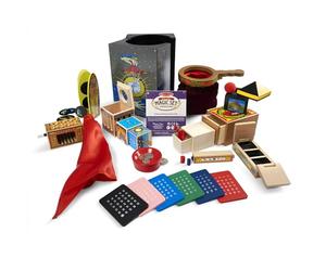 Melissa & Doug - Kit De Magie Deluxe 52 Pièces - 10 Tours Faciles À Maîtriser - Jeu Imitation - Jouet En Bois - Jouet D'Activité, De Développement Et D'Apprentissage - Cadeau Enfant 8 Ans Et +