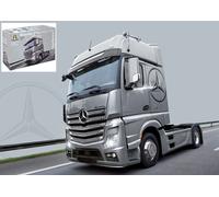 Mercedes Actros MP4 Gigaspace Camion Plastique Kit 1:24 Model 3905 Italeri