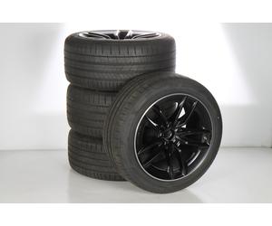 Mercedes-Benz Pack de roues complètes d'été en alliage 19 pouces avec pneus Pirelli pour AMG-GT-Coupe 290, Mercedes-AMG d'origine A2904010200 VA-AB