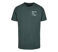 Merchcode T-shirt 'Never On Time' vert foncé / blanc, Taille L