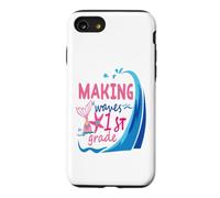 Mermaid Making Waves in 1st Grade Girls Back to School Day Coque pour iPhone SE (2020) / 7/8